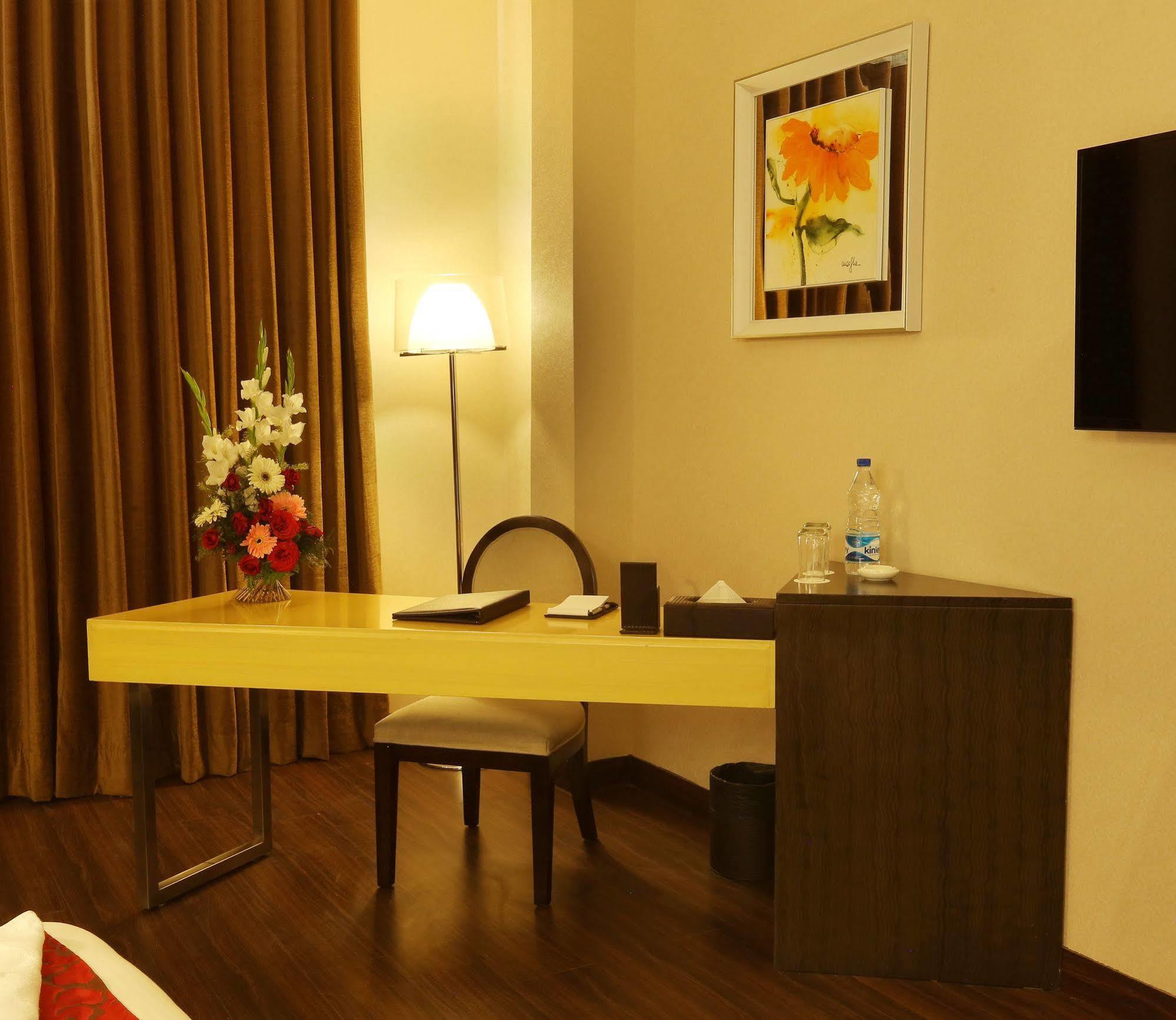 Five Elements Hotels Delhi- North Avenue Nova Deli Exterior foto